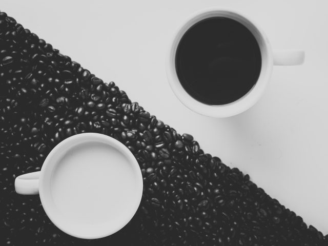 コーヒー牛乳とカフェオレの違いイメージ