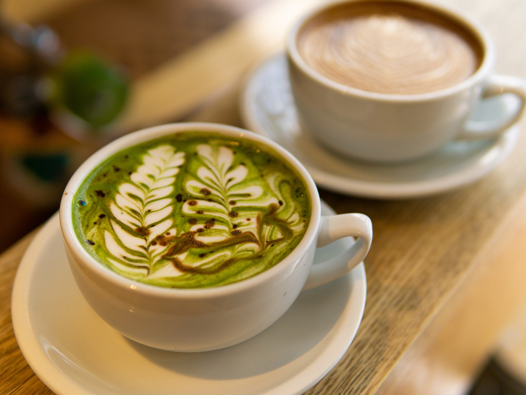 緑茶コーヒーダイエットとは？効果やメリット、注意点を解説