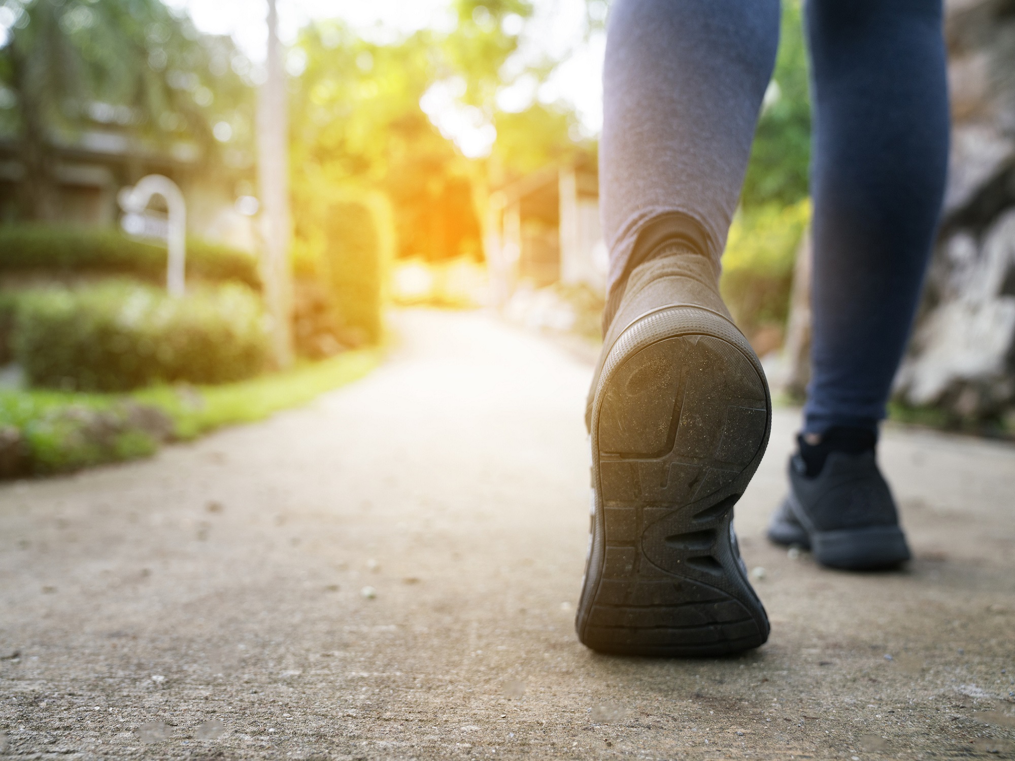 歩いてダイエットはできる？ウォーキングの効果とやり方を解説